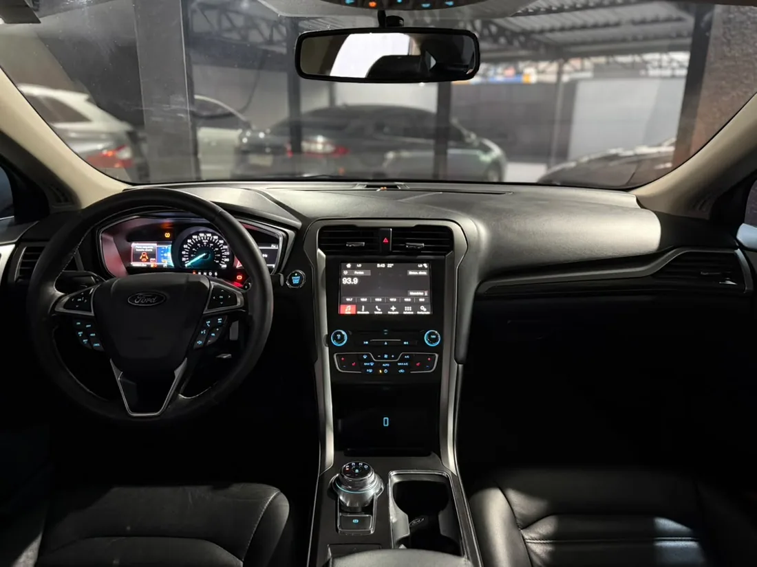 Painel do Ford Fusion